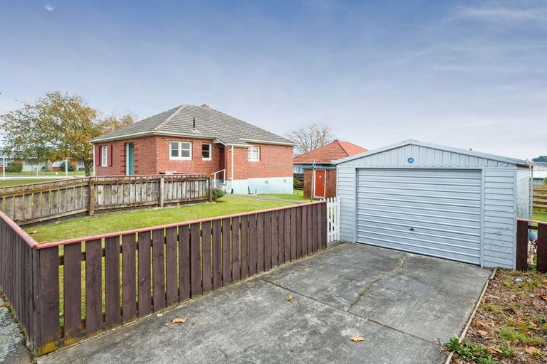 Photo of property in 97 Rangiora Avenue, Roslyn, Palmerston North, 4414