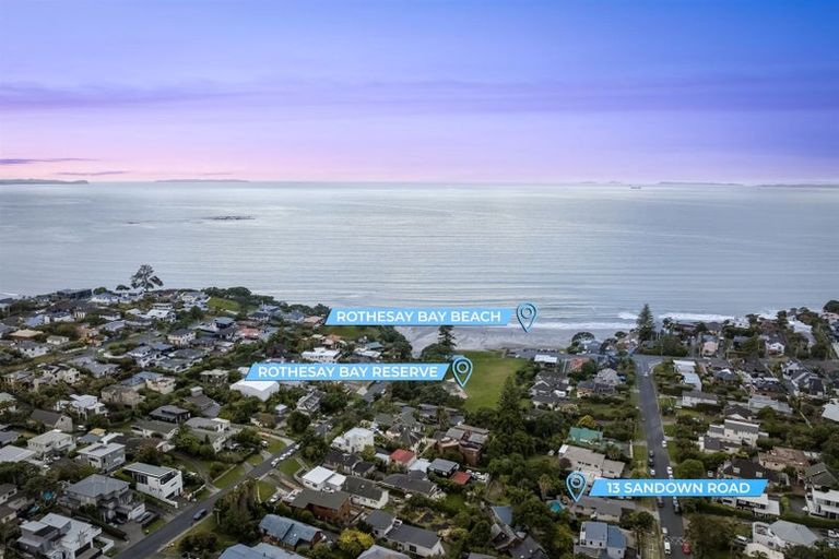 Photo of property in 13 Sandown Road, Rothesay Bay, Auckland, 0630