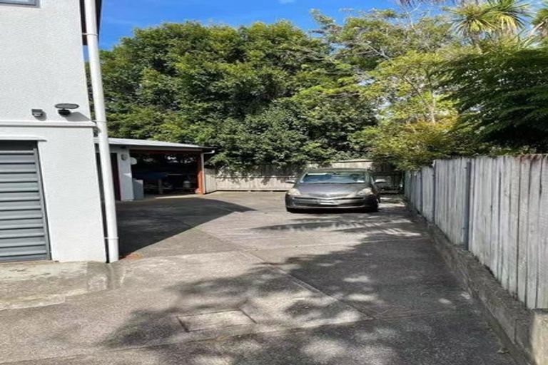 Photo of property in 5 Currey Crescent, Milford, Auckland, 0620