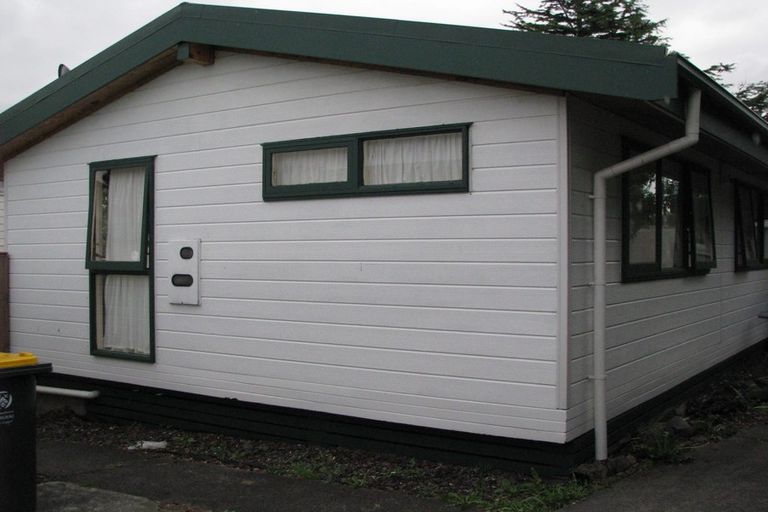 Photo of property in 14 Binda Place, Botany Downs, Auckland, 2010