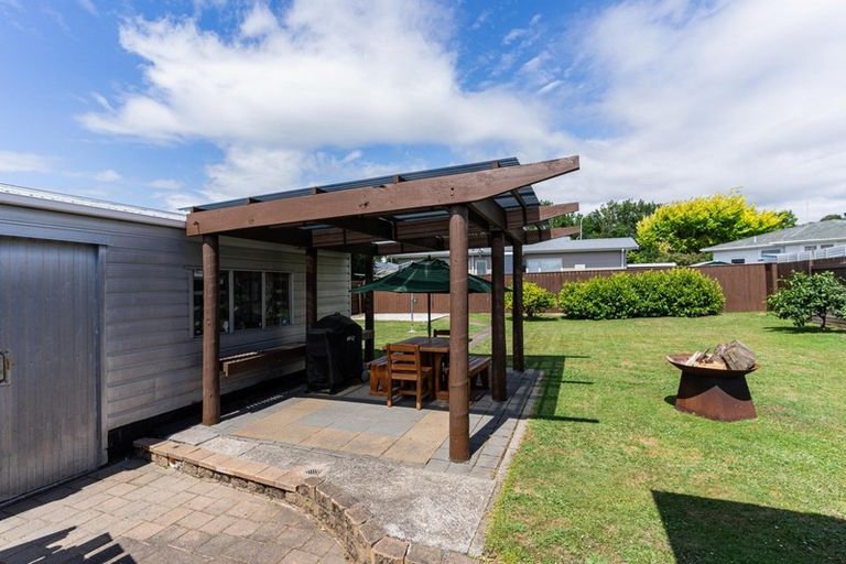 Photo of property in 130 Warwick Street, Feilding, 4702
