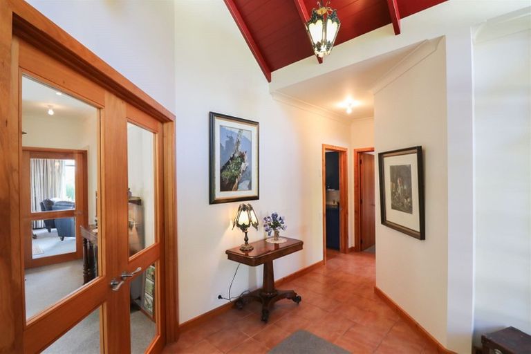 Photo of property in 32 Ribbonwood Road, Geraldine Downs, Geraldine, 7991