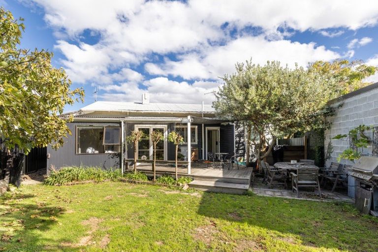 Photo of property in 1 Mcdonald Street, Napier South, Napier, 4110