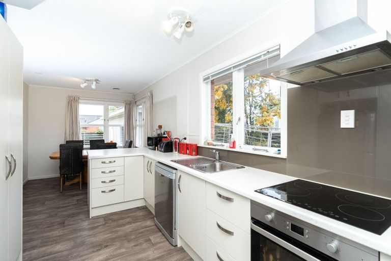 Photo of property in 150 Sandwich Road, St Andrews, Hamilton, 3200