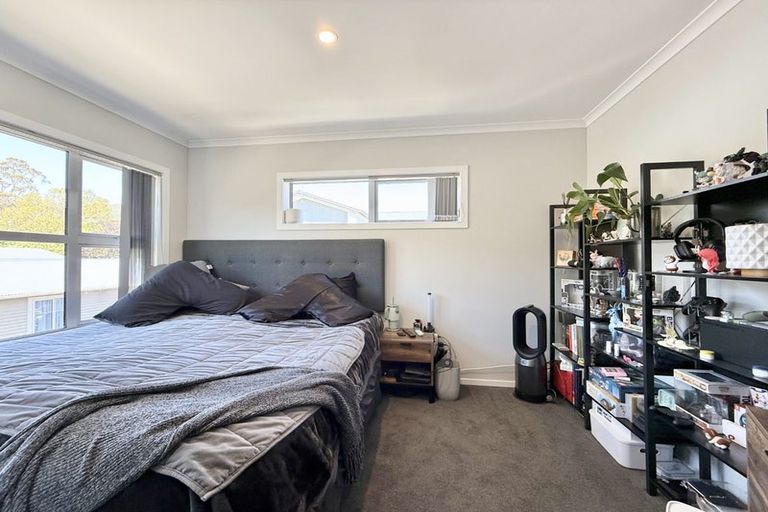 Photo of property in 4b Horoeka Street, Stokes Valley, Lower Hutt, 5019