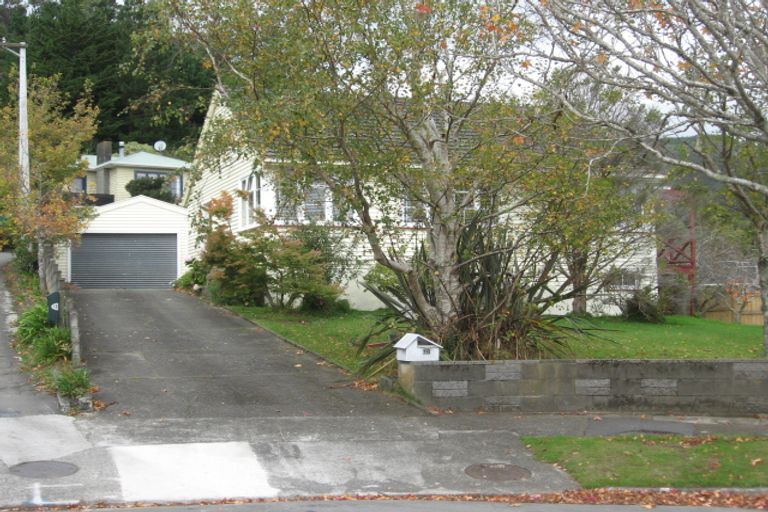 Photo of property in 16 Reuben Grove, Naenae, Lower Hutt, 5011