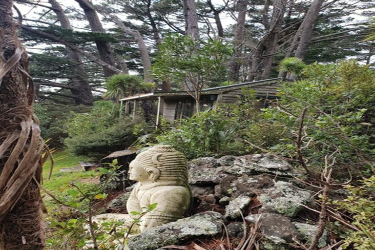 Photo of property in 122 Lone Kauri Road, Karekare, New Lynn, 0772