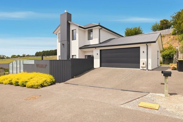 Photo of property in 11 Kissling Terrace, Pyes Pa, Tauranga, 3112