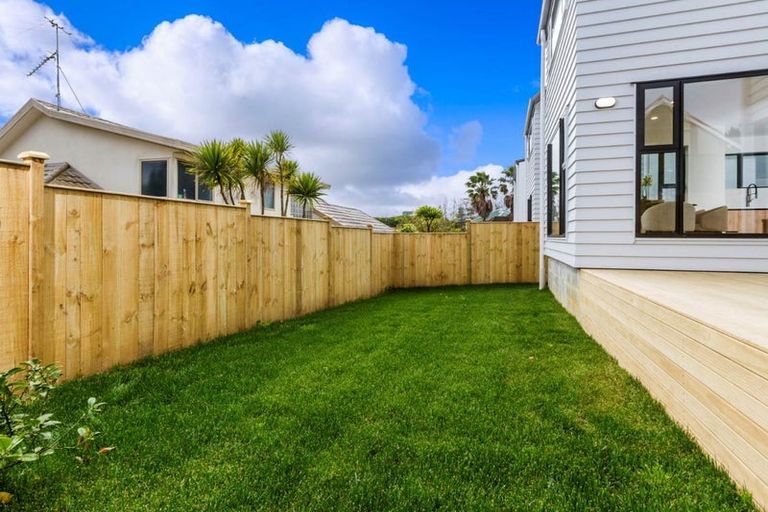 Photo of property in 1b Rimu Rise, Albany, Auckland, 0632