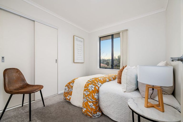 Photo of property in 1 Northridge Terrace, Massey, Auckland, 0614