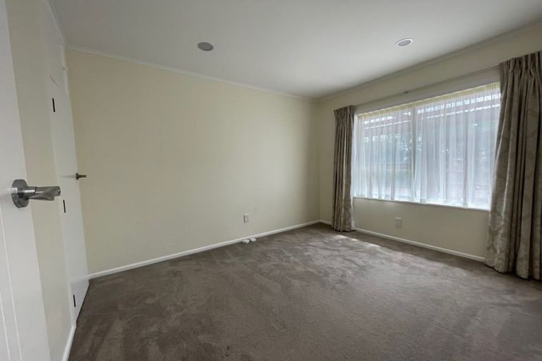 Photo of property in 202 Royal Road, Massey, Auckland, 0614