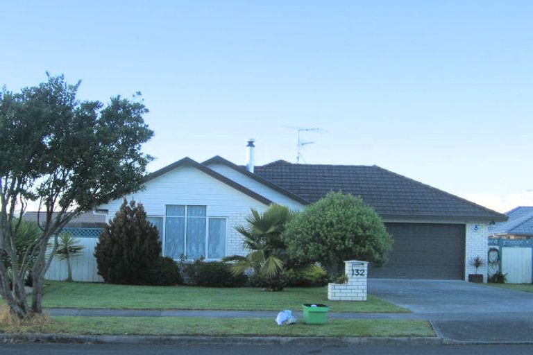 Photo of property in 132 Burswood Drive, Burswood, Auckland, 2013