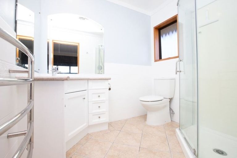 Photo of property in 4 Kenilworth Place, Dinsdale, Hamilton, 3204