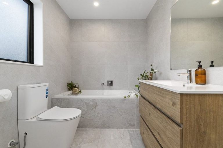 Photo of property in 74d Prospect Terrace, Pukekohe, 2120