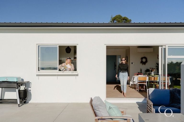 Photo of property in 45 Te Auhi Way, Welcome Bay, Tauranga, 3112