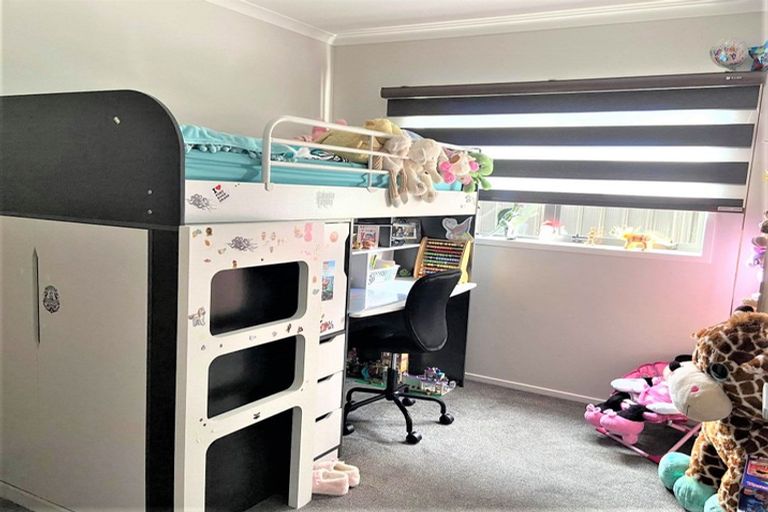 Photo of property in 6 Pattullo Crescent, Wallaceville, Upper Hutt, 5018