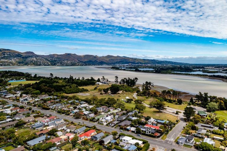 Photo of property in 190 Estuary Road, South New Brighton, Christchurch, 8062