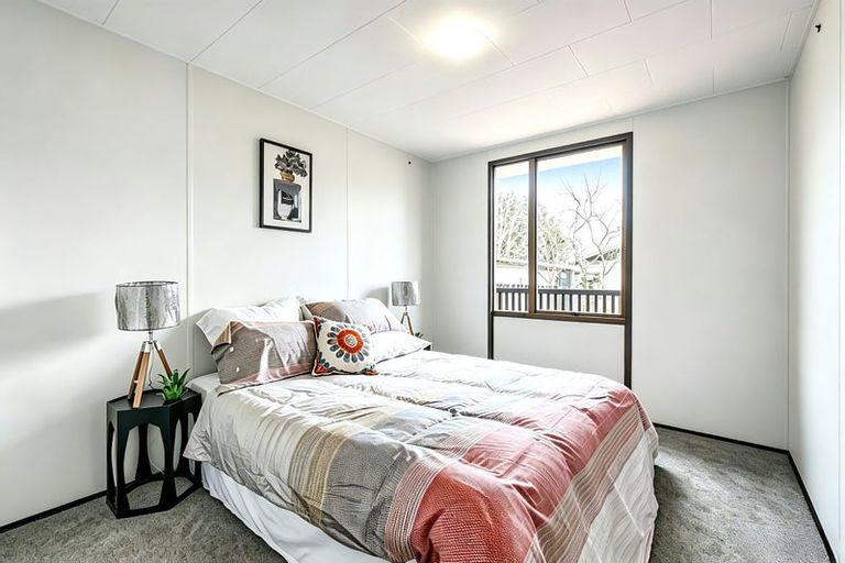 Photo of property in 2/26 Nearco Street, Randwick Park, Auckland, 2105