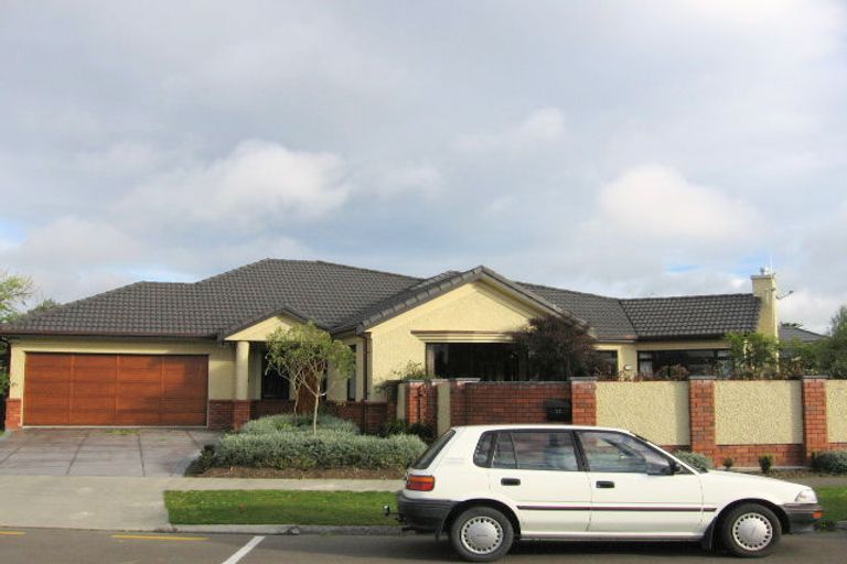 Photo of property in 22 Balmoral Drive, Terrace End, Palmerston North, 4410