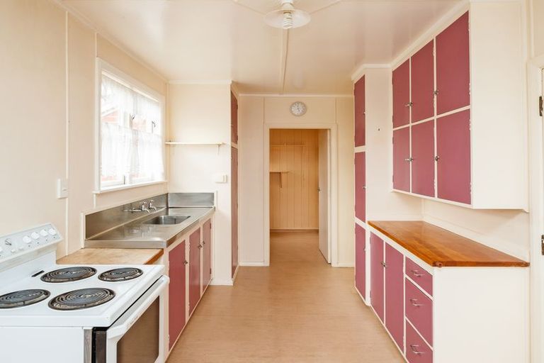 Photo of property in 97 Rangiora Avenue, Roslyn, Palmerston North, 4414