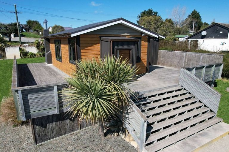 Photo of property in 24 Main Road, Maheno, Oamaru, 9495