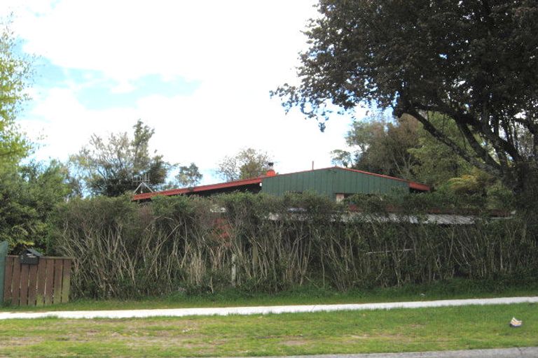 Photo of property in 2 Te Hatepe Avenue, Taupo, 3330