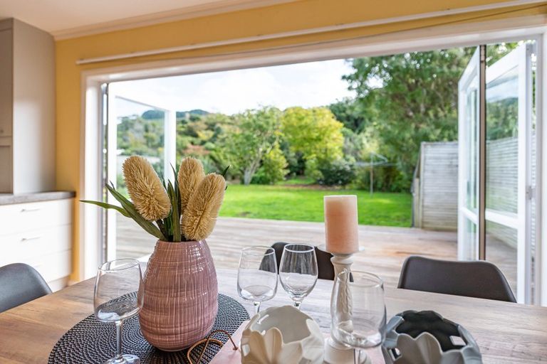 Photo of property in 7 Park Avenue, Tawa, Wellington, 5028