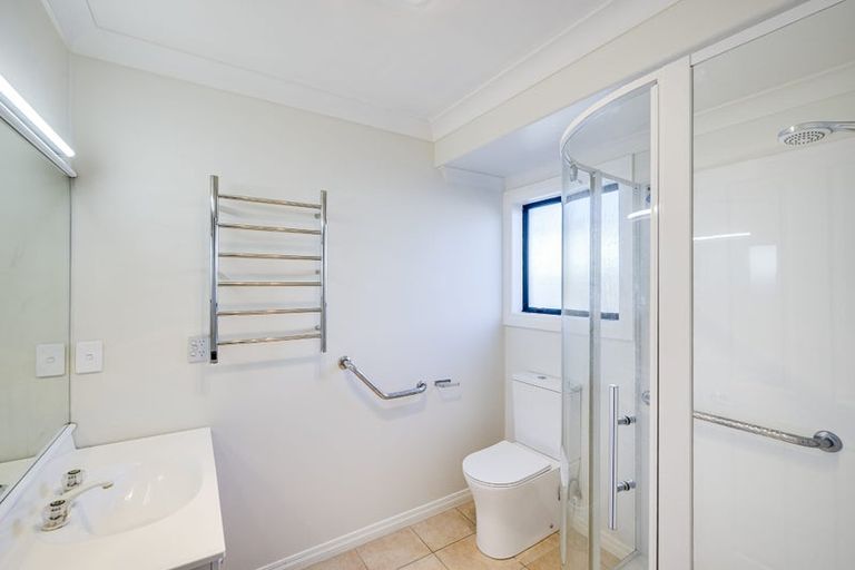 Photo of property in 71 Avenue Road, Greenmeadows, Napier, 4112