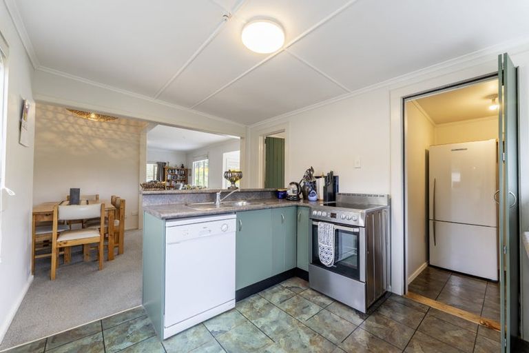 Photo of property in 8 London Street, Hampden, 9410