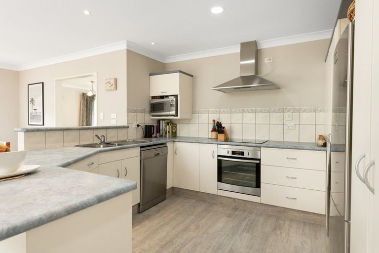 Photo of property in 37 Beaumaris Boulevard, Bethlehem, Tauranga, 3110