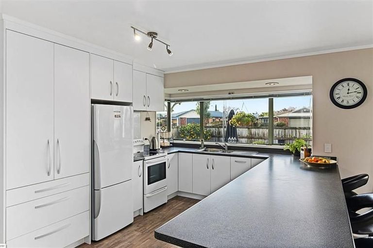 Photo of property in 1 Azimuth Place, Flagstaff, Hamilton, 3210