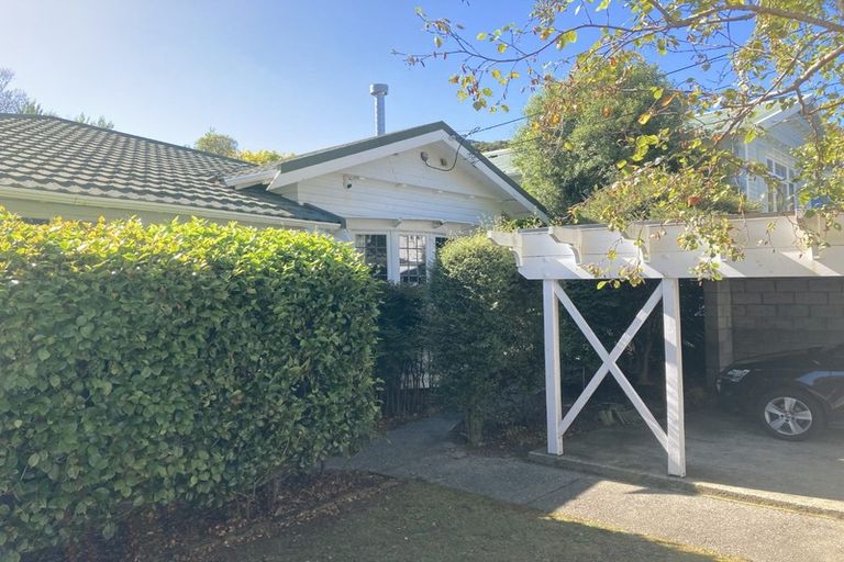 Photo of property in 5 Burrows Avenue, Karori, Wellington, 6012
