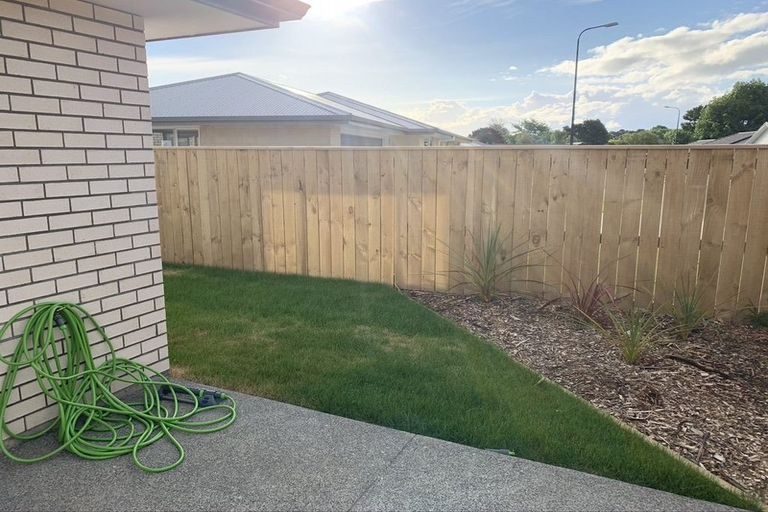 Photo of property in 2 Tarata Grove, Lansdowne, Masterton, 5810