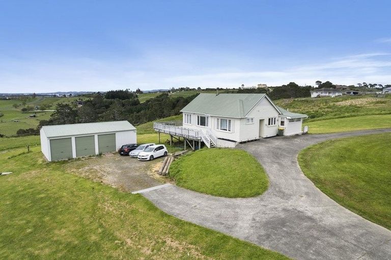 Photo of property in 733b Ridge Road, Riverhead, 0793