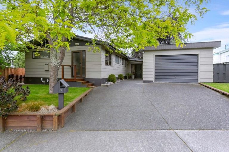 Photo of property in 19 Epping Place, Richmond Heights, Taupo, 3330