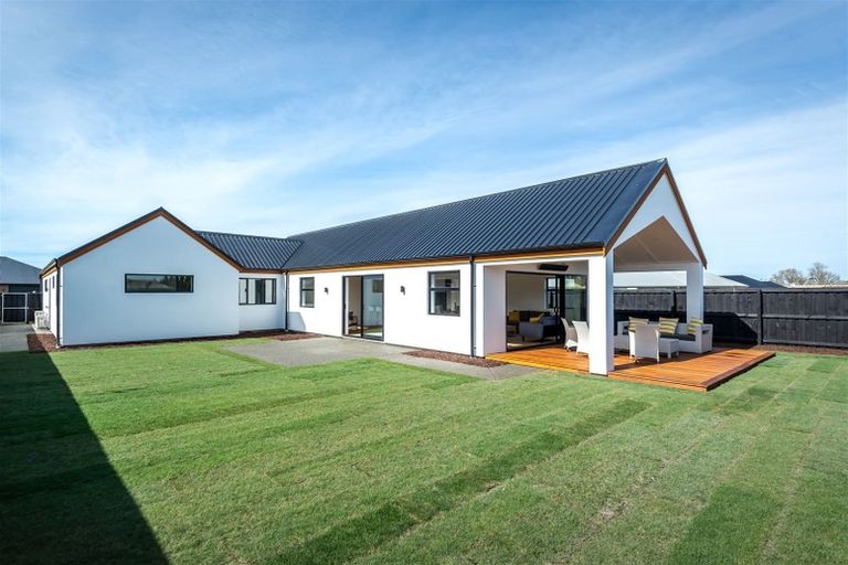 Photo of property in 25 Hotere Street, Rangiora, 7400