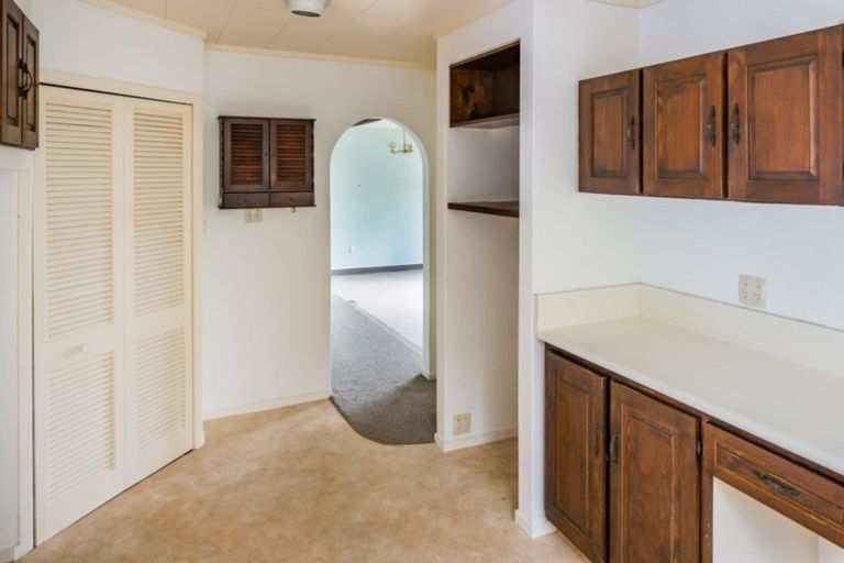 Photo of property in 68 Kahu Road, Paremata, Porirua, 5024