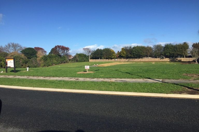 Photo of property in 33 Aratapu Street, Waitara, 4320