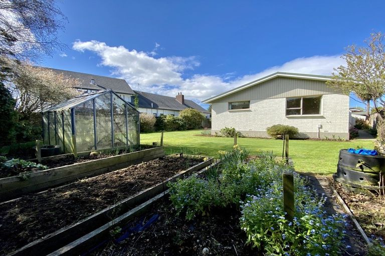 Photo of property in 33 Kildare Drive, Waikiwi, Invercargill, 9810