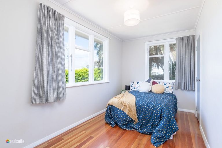 Photo of property in 4 Paenui Street, Titahi Bay, Porirua, 5022