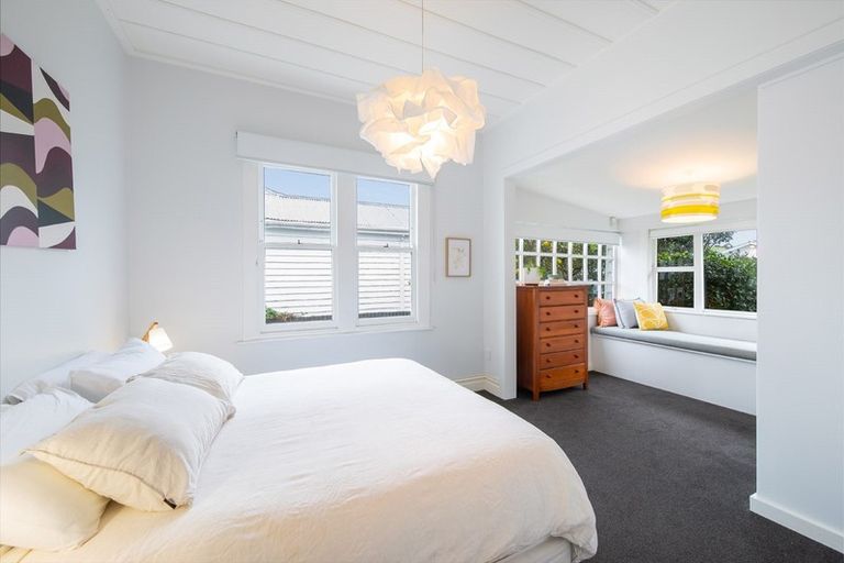 Photo of property in 5 Queens Avenue, Mount Eden, Auckland, 1024