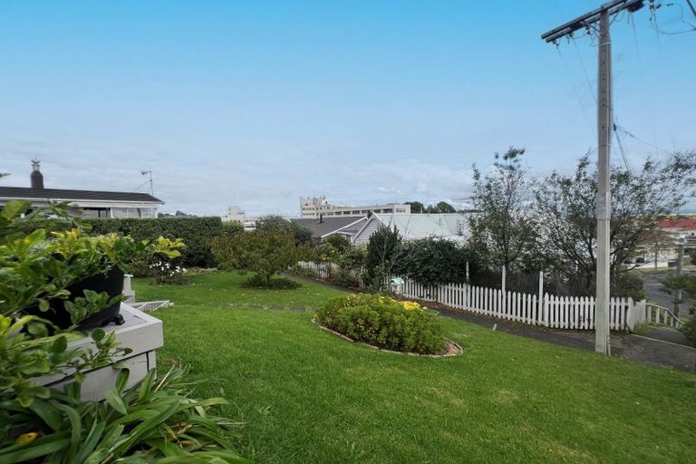 Photo of property in 100 Vanguard Street, Thames, 3500