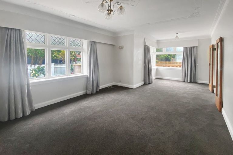 Photo of property in 4 Mahoe Street, Eastbourne, Lower Hutt, 5013