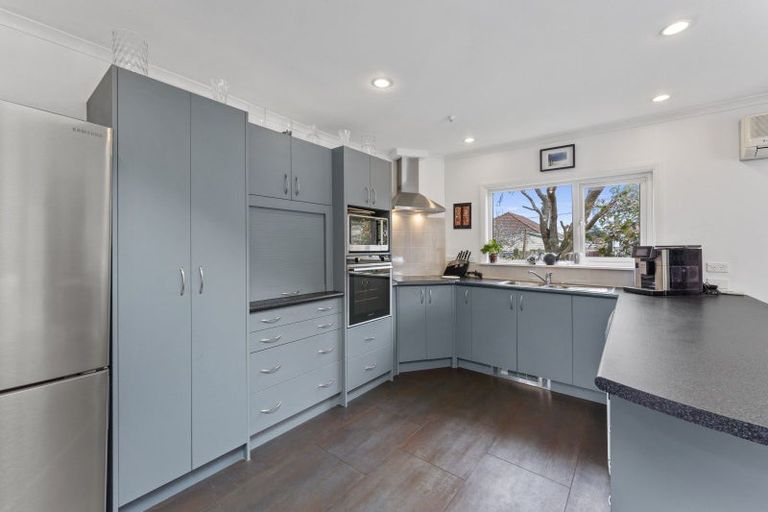 Photo of property in 10c Wood Street, Wallaceville, Upper Hutt, 5018