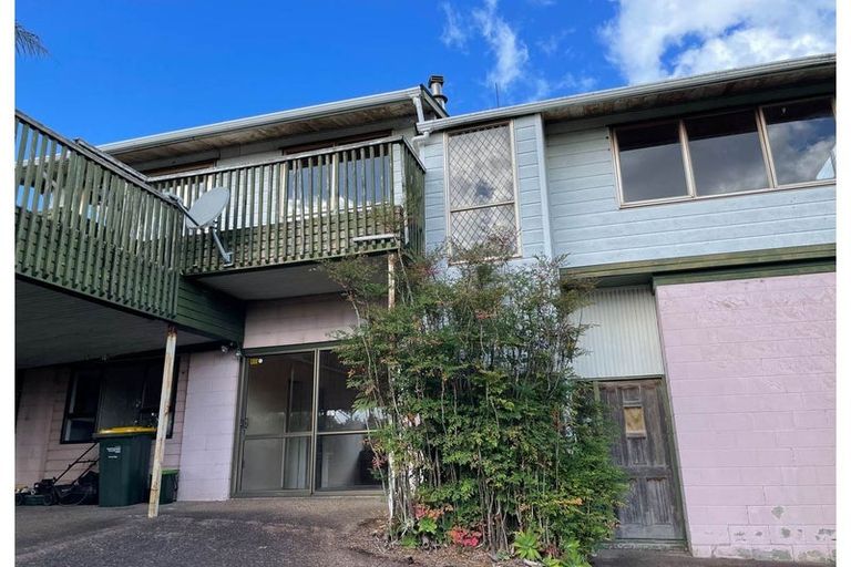 Photo of property in 893 Whangaparaoa Road, Manly, Whangaparaoa, 0930