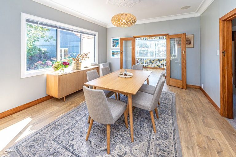 Photo of property in 2 Tarata Street, Saint Johns Hill, Whanganui, 4501