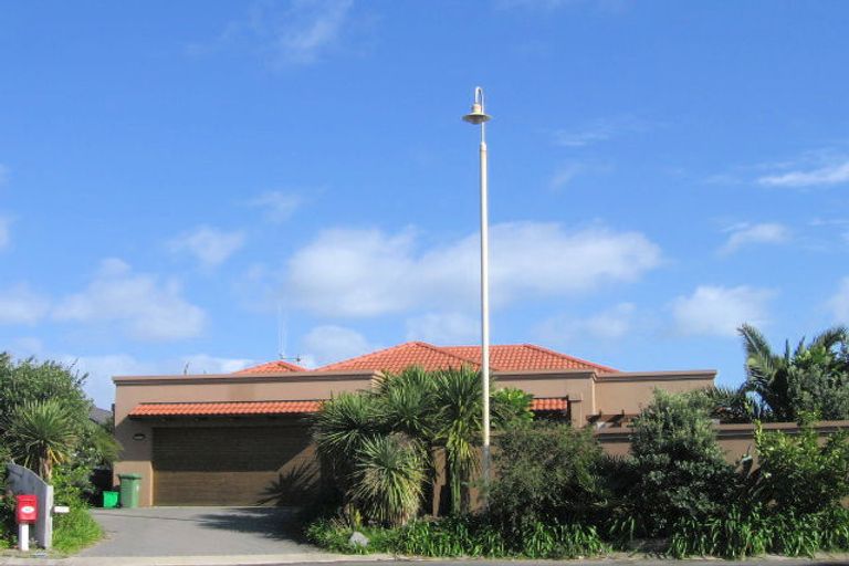 Photo of property in 15 Aspen Place, Papamoa Beach, Papamoa, 3118