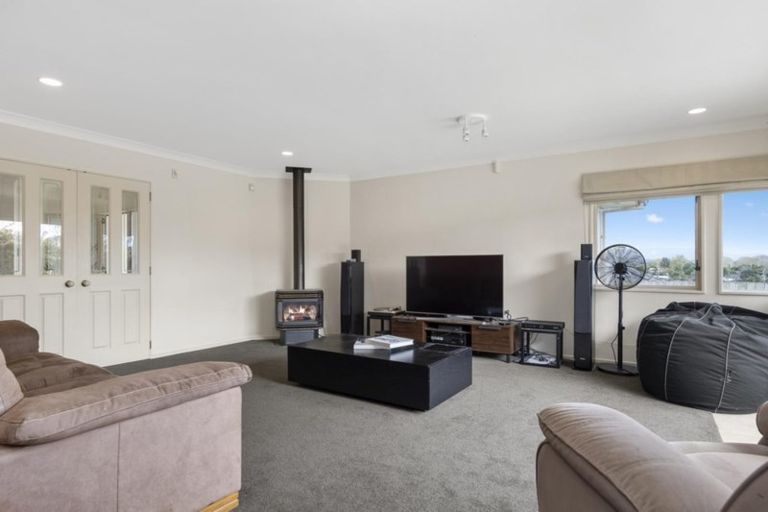 Photo of property in 15 Rochester Place, Bethlehem, Tauranga, 3110
