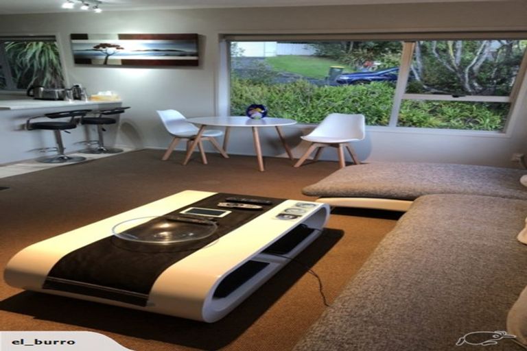 Photo of property in 1/3 Bryers Place, Bayview, Auckland, 0629