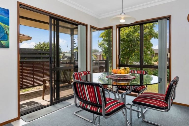 Photo of property in 43 Hibiscus Avenue, Mount Maunganui, 3116